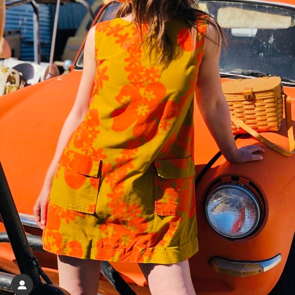 pikake Dresses & Skirts - Fabulous vintage Hawaii Pikake 60’s mini shift dress size S with pockets!